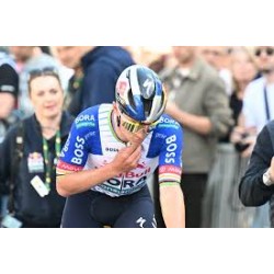 Remco Evenepoel und Specialized schließen lebenslange Partnerschaft
